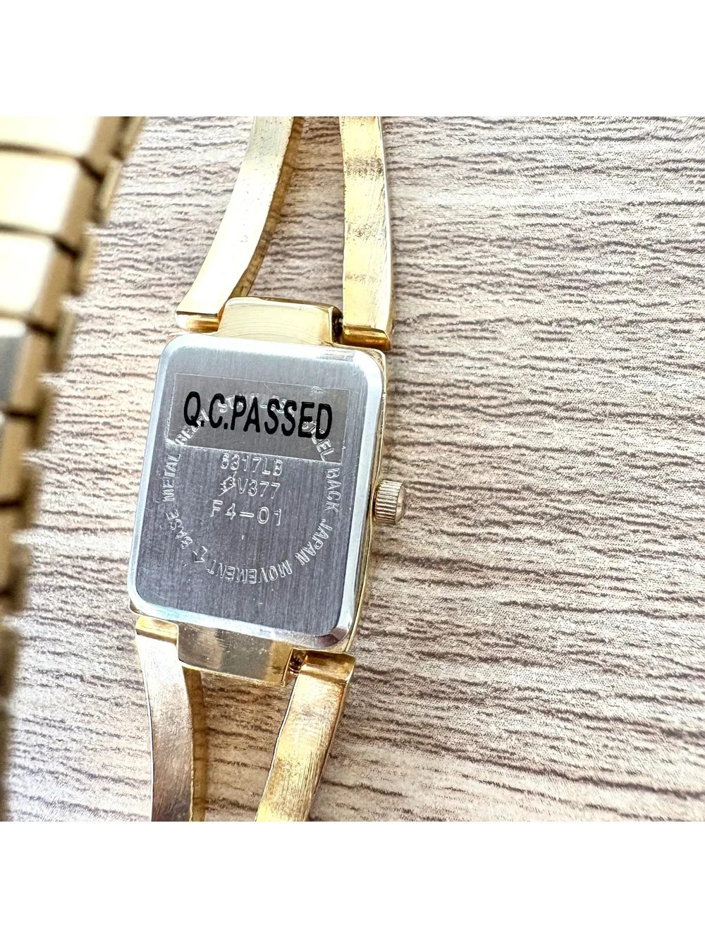 Vintage Wrangler Gold Tone Rhinestone Cuff Bracelet Watch Women’s Quartz Japan